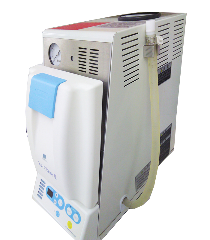 小型高圧蒸気滅菌器